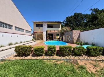 Foto 01 · Sobrado com piscina localizado no Gravatá de Penha SC, casa com 4 dormitórios