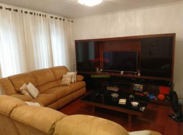 Casa · 227m² · 3 Quartos · 4 Vagas · Sobrado à venda na Água Fria com 3 suítes e 4 vagas
