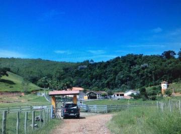 Rural · 800m² · 4 Quartos · 10 Vagas · Fazenda em Lagoinha 40 alqueires