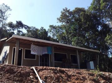Casa de 2 quartos, São Lourenço da Serra · VENDO CASA, BAIRRO CENTRO COD: 4924  F:(11) 97302-9229 CESAR