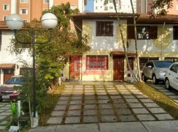 Photo 1 · Sobrado com 105 m² , 03 Dormitórios, Corretor lateral , quintal 04 Vagas
