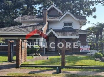 Casa · 259m² · 3 Quartos · 1 Vaga · Casa em   Bruno Ernesto Riegel - Planalto - Gramado/RS