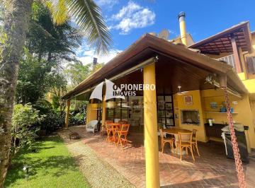 Casa · 290m² · 4 Quartos · 4 Vagas · Praia da Baleia: Casa em condomínio disponível para venda!