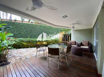 Casa · 230m² · 5 Quartos · 2 Vagas · Casa em condomínio disponível para temporada, em Juquehy!