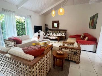Casa · 200m² · 5 Quartos · 2 Vagas · Casa fora de condomínio disponível para temporada em Juquehy