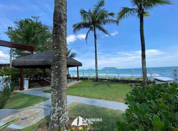 Casa · 120m² · 4 Quartos · 1 Vaga · Casa em condomínio, disponível para férias, a 50 m da praia.