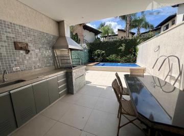 Casa · 300m² · 4 Quartos · 2 Vagas · Casa em condomínio disponível para venda em Juquehy.