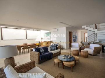 Casa · 560m² · 5 Quartos · 4 Vagas · Casa em condomínio disponível para temporada em Juquehy!