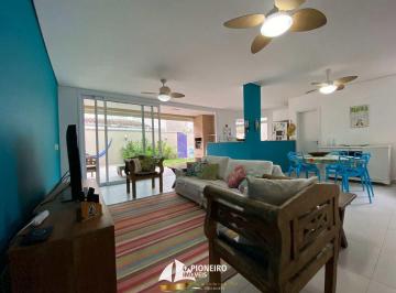 Casa · 160m² · 4 Quartos · 2 Vagas · Casa para temporada e locação anual, na praia de Juquehy.