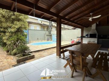 Casa · 200m² · 4 Quartos · 3 Vagas · Casa à venda na praia de Juquehy com piscina