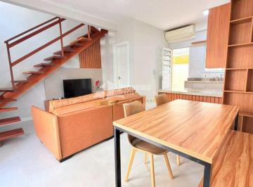 Casa · 71m² · 2 Quartos · 2 Vagas · Casa de condomínio, disponível para locação anual e venda.