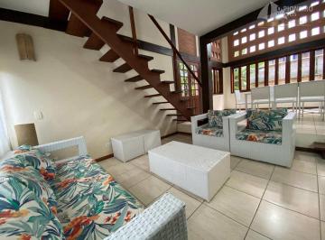 Casa · 140m² · 3 Quartos · 2 Vagas · Casa de condomínio disponível para locação e venda, em Juquehy.
