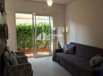 Casa · 155m² · 3 Quartos · 2 Vagas · Casa de condomínio disponível para locação mensal e temporada.
