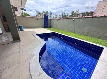 Casa · 200m² · 5 Quartos · 2 Vagas · Casa disponível para temporada e anual na praia de Juquehy!