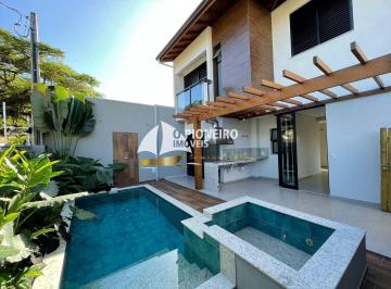 Casa · 142m² · 4 Quartos · 1 Vaga · Casa de condomínio disponível para venda em Juquehy.