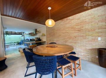 Casa · 250m² · 4 Quartos · 3 Vagas · Casa em condomínio disponível para temporada em Juquehy!