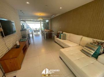 Casa · 185m² · 4 Quartos · 2 Vagas · Casa de condomínio em Juquehy, a 50m da praia! Venha conferir!