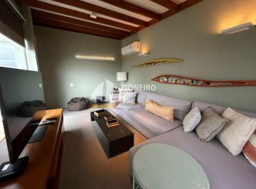 Casa · 230m² · 5 Quartos · 2 Vagas · Casa de condomínio disponível para venda em Juquehy.