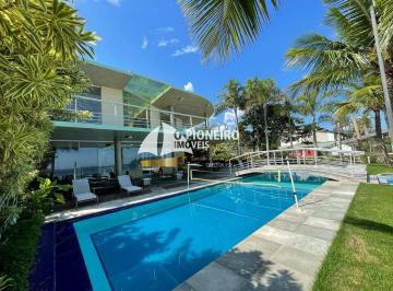 Casa · 640m² · 6 Quartos · 8 Vagas · Casa para locação mensal ou venda, na Praia de Juquehy.