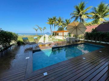 Casa · 480m² · 7 Quartos · 4 Vagas · Casa de condomínio, disponível para locação por temporada.