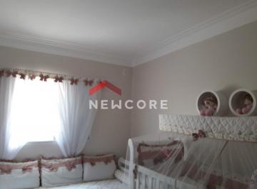 Casa 215m² Venda Borda da Mata · Sobrado em Rua Tereza dos Santos Ribeiro - Borda da Mata - Caçapava/SP