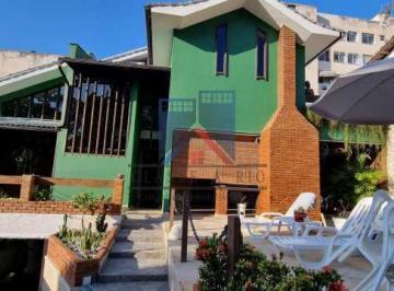 Casa · 334m² · 5 Quartos · 2 Vagas · CASA 5 QUARTOS PECHINCHA