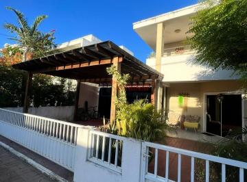 Foto 02 · Casa à venda no bairro BURAQUINHO - Lauro de Freitas/BA