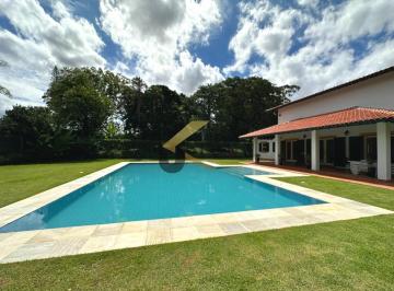 Foto 01 · Casa térrea de alto padrão a venda no Gramado, 4 suítes com closet e garagem para mais de 15 carros