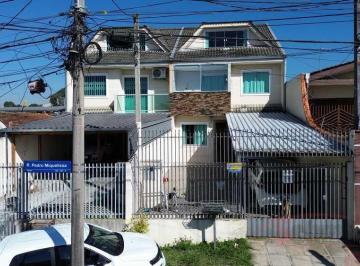 6034714100.jpg · SOBRADO TRIPLEX DE FRENTE PARA A RUA EM TERRENO PRIVATIVO À VENDA NO XAXIM - SCHMOELLER IMÓVEIS.