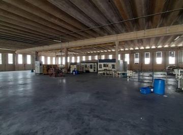 xcokb0q2ntnjmweymwfkngm2_md · Galpão 2000m2 Nível 5 Distrito Industrial