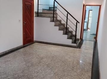Casa de 3 quartos, Guarulhos · Sobrado com 3 quartos, 138 m², à venda por R$ 790.000