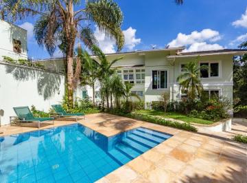 Casa · 714m² · 5 Quartos · Casa com 5 quartos em condomínio no Comary, Teresópolis.