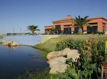 Terreno · 452m² · Terreno na beira de lago OFERTA DE 900 MIL POR 760 MIL