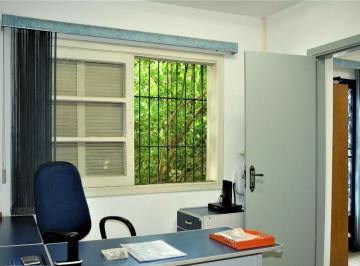 Casa · 300m² · 5 Quartos · 4 Vagas · Sobrado com 300 metros localizado na Vila Mariana em São Paulo.