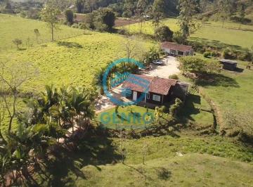 Rural · 4650m² · 5 Quartos · 1 Vaga · Chácara com Área de Festas, Riacho e Terreno de 4.650m² à venda em Canelinha/SC