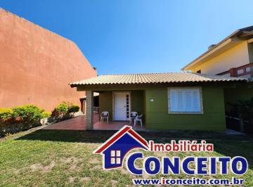 Casa de 4 quartos, Imbé · C826 - Excelente residência a 150 metros do mar no balneário Albatroz