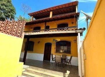 3574f749fcc53fb8739f1f3a14a3706107b28107 · Casa com 3 dormitórios à venda por R$ 520.000,00 - Centro - São Gonçalo/RJ