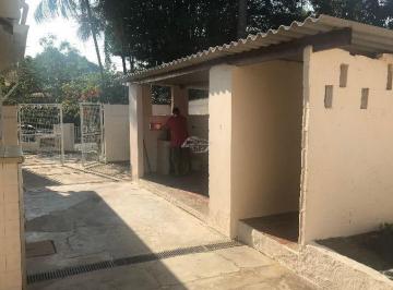 3471d463bf2ac5ebb3b78d69b82189ce77fd2043 · OPORTUNIDADE - CASA COM TERRENO PLANO DE ESQUINA