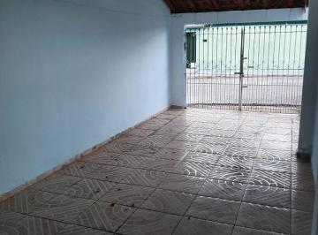 Foto 01 · Casa Ampla, bem localizada, e com pomar. Seu cantinho verde na Cidade.