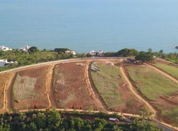 Foto 10 · Lotes em condomínio fechado em Iriri - Anchieta - ES. Com lazer completo.