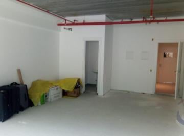 WhatsApp Image 2023-01-19 at 13.35 · Sala Comercial em Saco Grande