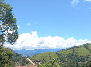 Terreno , Gonçalves · Lote com Vista Privilegiada a poucos metros do Centrinho de Gonçalves