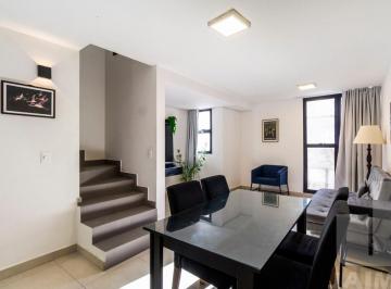 Casa · 144m² · 2 Quartos · 2 Vagas · Casa de Vila com 2 suítes e 1 vaga.