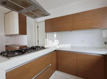f86b2c1402a82cf7b3633ff8e5d10fda90bba9bc · Apartamento com 4 dormitórios à venda, 224 m² por R$ 1.050.000,00 - Praia das Pitangueiras - Guarujá