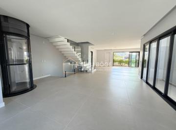 Foto 01 · TRIPLEX EM CONDOMINIO FECHADO NO BAIRRO GLÓRIA