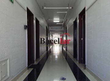 Comercial · 45m² · Conjunto de Salas : / Comercial / Centro