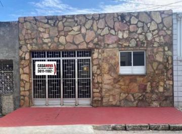 Casa em boa localização no centro · Casa em boa localização no centro