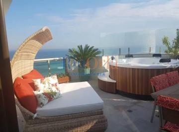 Apartamento · 230m² · 2 Quartos · 2 Vagas · Cobertura FRONTA MAR, Sunset drive, posto 8 praia da Barra!