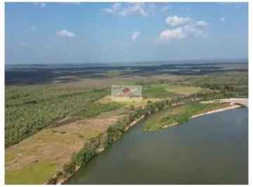 ec6086f97c00847498bf33493e064ea7.jpg · Fazenda na região de União-PI, com 807 hectares, dupla aptidão, 1500 metros de margem do Rio Parnaíb