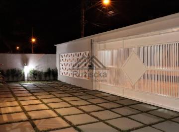 Casa · 371m² · 3 Quartos · 5 Vagas · CASA COM PISCINA 3 DORMITÓRIOS A 100M DO MAR EM ITANHAÉM/SP.